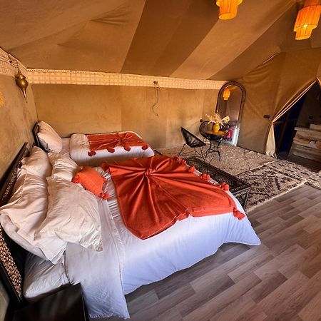 Aladdin Merzouga Camp Exterior photo